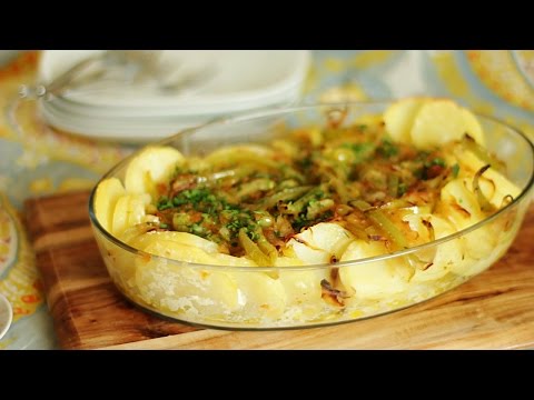 Sådan tilberedes fisk og kartofler i ovnen