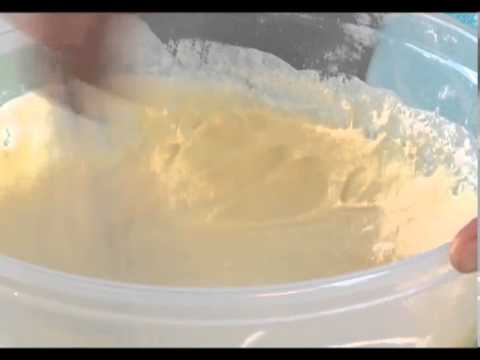 Hvordan lage pannekaker på ryazhenka