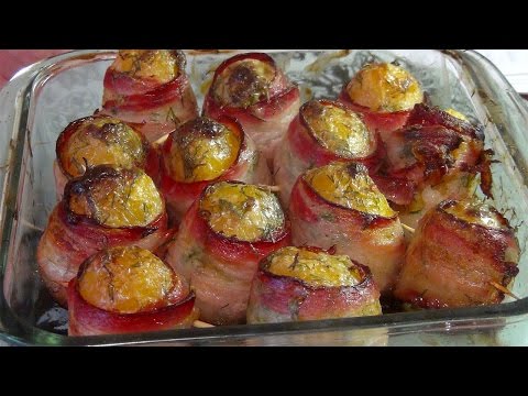 Sådan tilberedes kartofler med bacon i ovnen