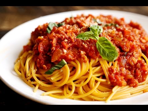 Carbonara pasta - từng bước công thức nấu ăn, nước sốt, mẹo