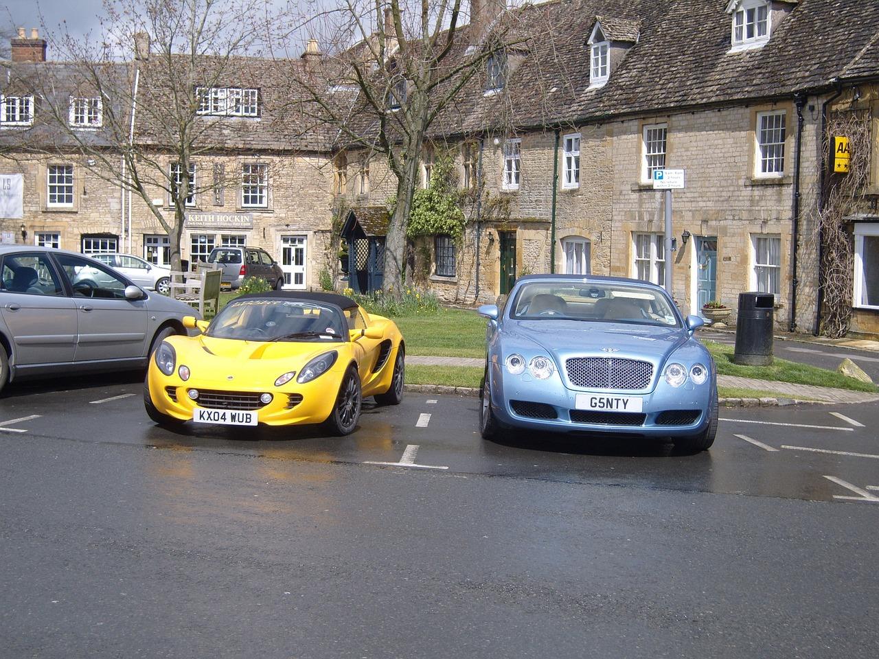 Foto sportsbiler Bentley og Ferarry