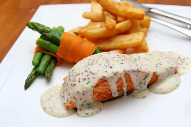 Pink salmon with sour cream sauce
