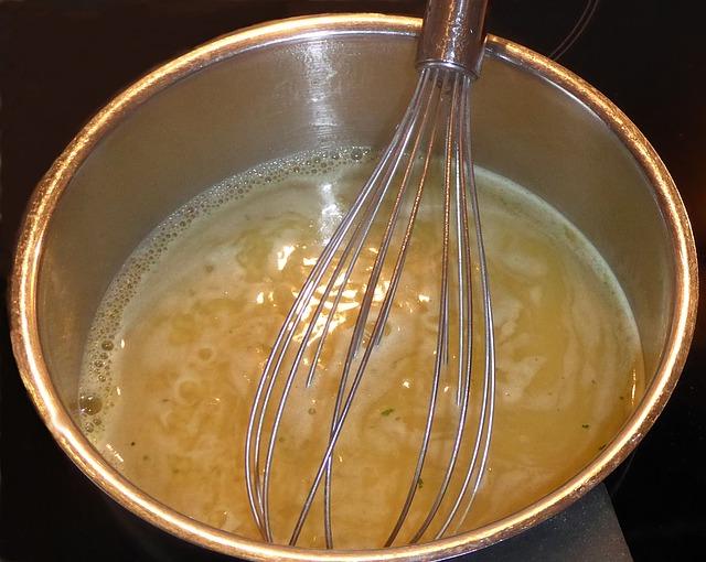 Preparation of the broth for the multicooker