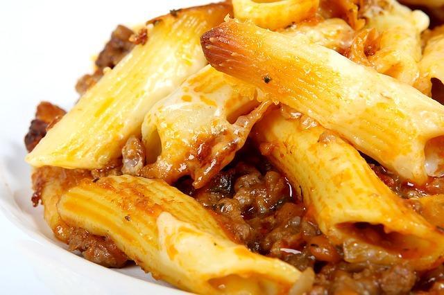 Foto av pasta med kjøttdeig
