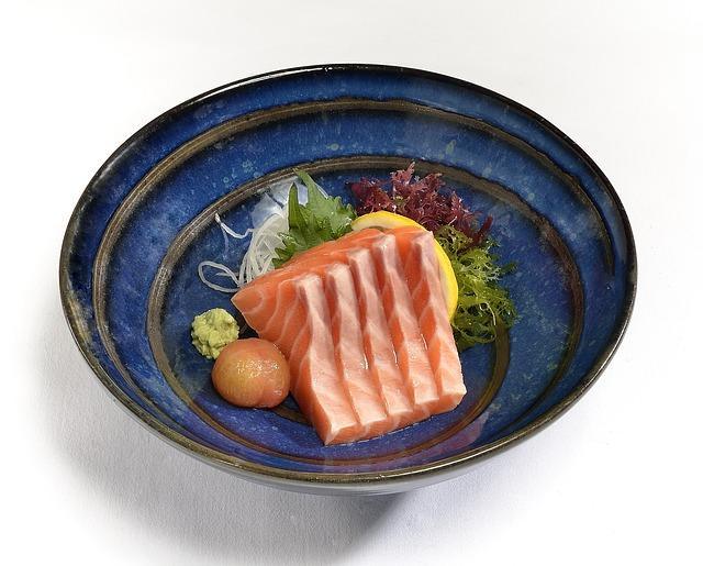 Sashimi au saumon